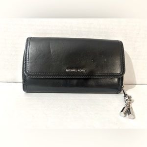 Michael Kors Black Jet Set Travel Large Trifold Wallet
